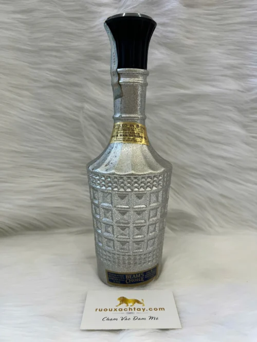 Beam’s Choice 8 Year Diamond Quilted Silver 1970s Bottling (2)