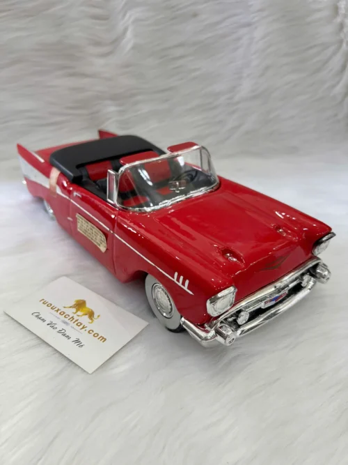 Jim Beam Whiskey 1957 Chevrolet Bel Air Convertible Red Decanter 7 Jim Beam Whiskey 1957 Chevrolet Bel Air Convertible Red Decanter (1)