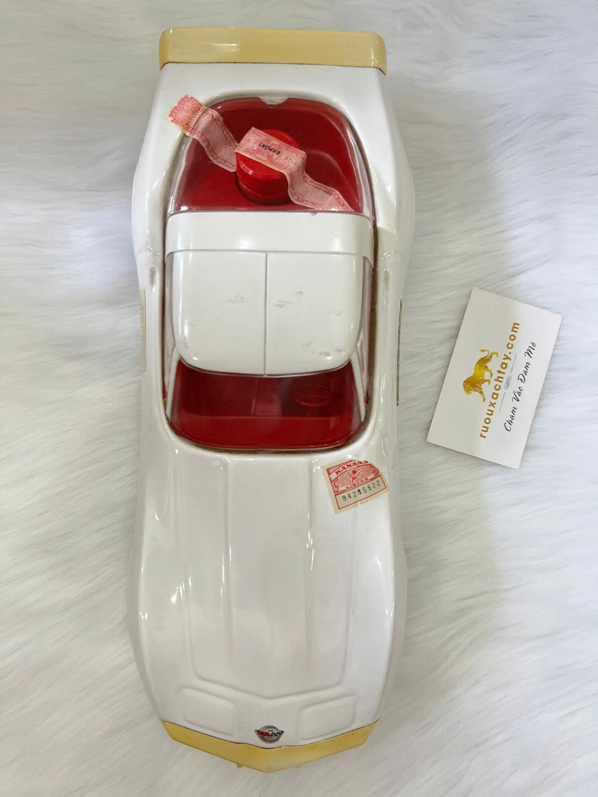 Jim Beam Whiskey 1978 Corvette Mustard White Decanter 4 Jim Beam Whiskey 1978 Corvette Mustard White Decanter (3)