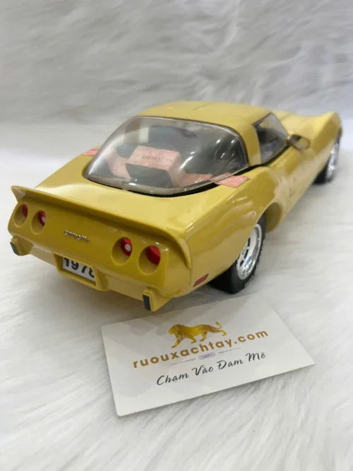 Jim Beam Whiskey 1978 Corvette Mustard Yellow Decanter 14 Jim Beam Whiskey 1978 Corvette Mustard Yellow Decanter (7)