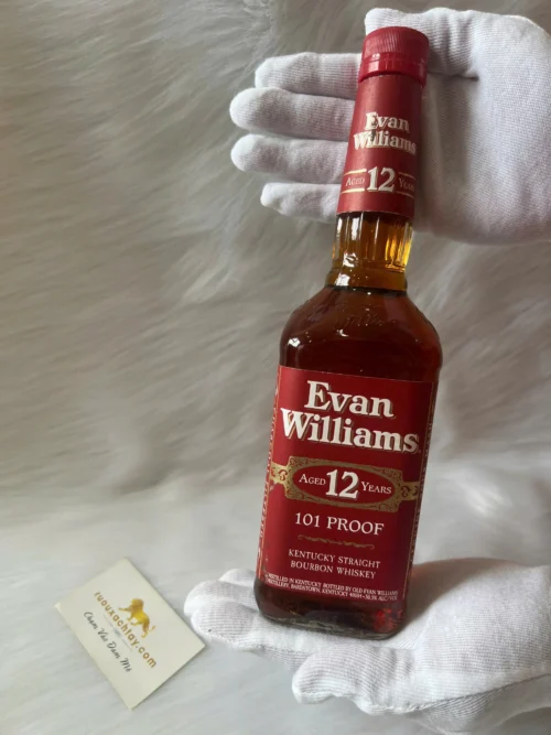 Kentucky Straight Bourbon Evan Williams 12 Years (1)