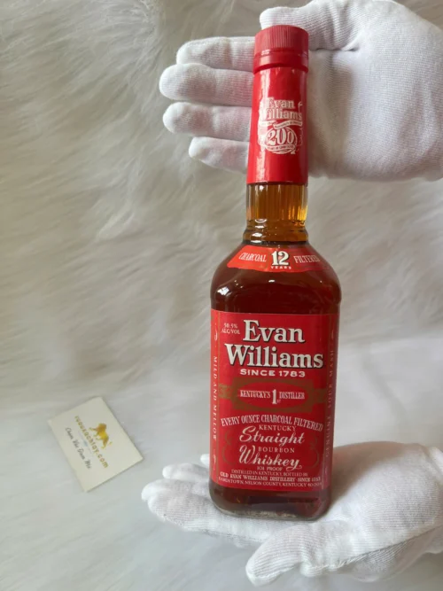 Kentucky Straight Bourbon Evan Williams 12 Years Charcoal Filtered (1)