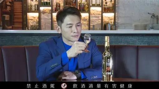 nam diễn viên Văn Thánh Hào đã giành giải Nam diễn viên phụ xuất sắc nhất tại Giải thưởng Chuông Vàng 2019