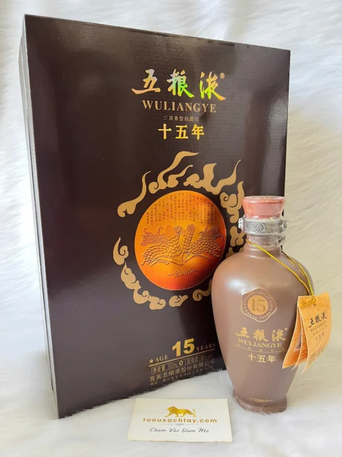 Glen Garioch Morrison Bowmore QE2 Decanter 1980s 8 2005 Rượu Ngũ Lương Dịch 15 Năm - Wuliangye 15 Year Old Baijiu (1)