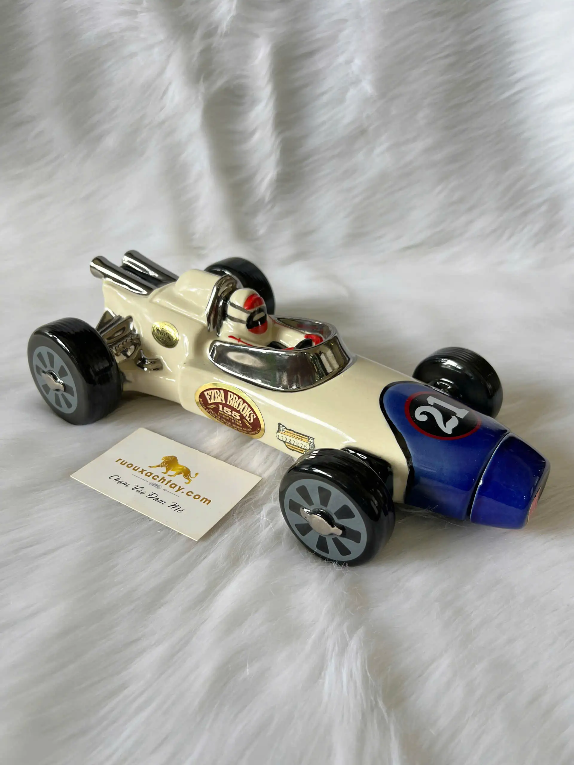 Bourbon Whiskey Ezra Brooks 155 Months Old Speedway Racer 1970 3 Bourbon Whiskey Ezra Brooks 155 Months Old Speedway Racer 1970 1