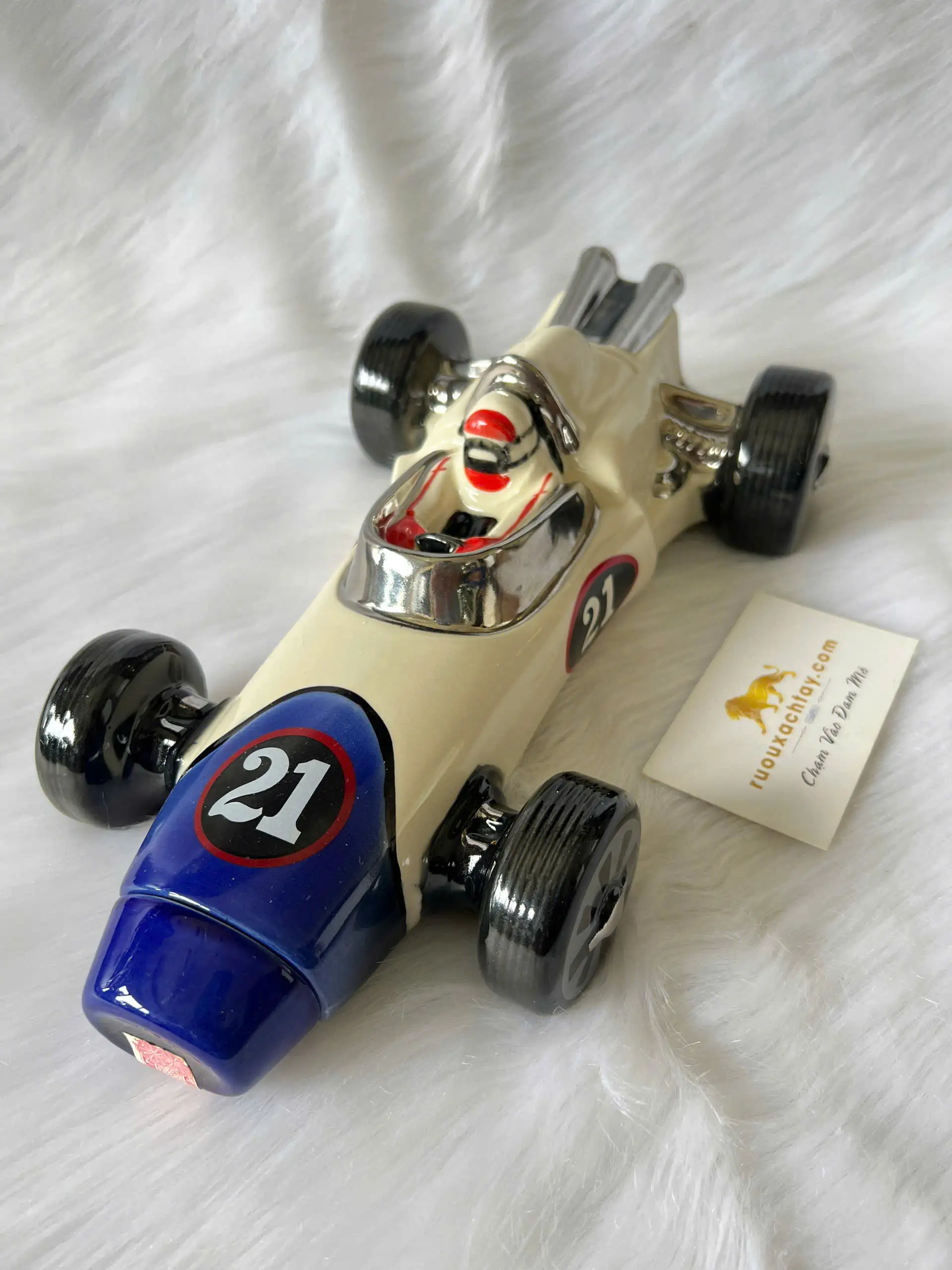 Bourbon Whiskey Ezra Brooks 155 Months Old Speedway Racer 1970 1 Bourbon Whiskey Ezra Brooks 155 Months Old Speedway Racer 1970 (4)