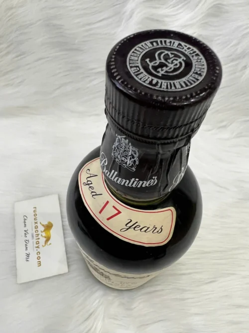 George Ballantine & Son's Ballantine's 17YO Very Old Scotch Blended Whisky for the Japanese Market - 1990s (43%, 75cl) (2)