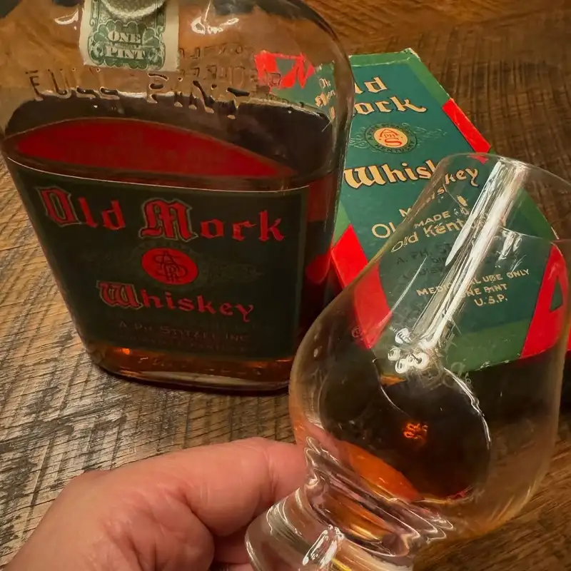 Ghi chú nếm thử Old Mork Bourbon 18 Years Old Stitzel Weller 1916 – 1933 Pint Size