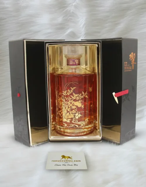 Sưu tầm Rượu Whisky – Khẳng Định Đẳng Cấp Mới Của Giới Thượng Lưu Việt Nam 48 Hibiki 17 Year Old Chrysanthemum & Crane Limited Edition 2010 (1)