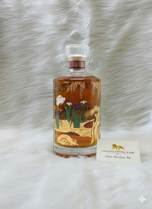 Hibiki 17 Year Old Egret White Heron Shirasagi Limited Edition 2012 4 Hibiki 17 Year Old Egret White Heron Shirasagi Limited Edition 2012 (2)