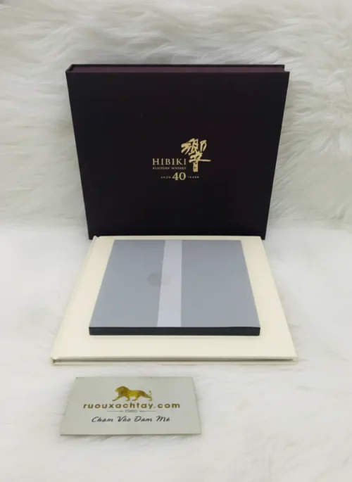 Rượu Hibiki 40 Năm - Suntory Hibiki 40yo 9 Rượu Hibiki 40 Năm - Suntory Hibiki 40yo (3)