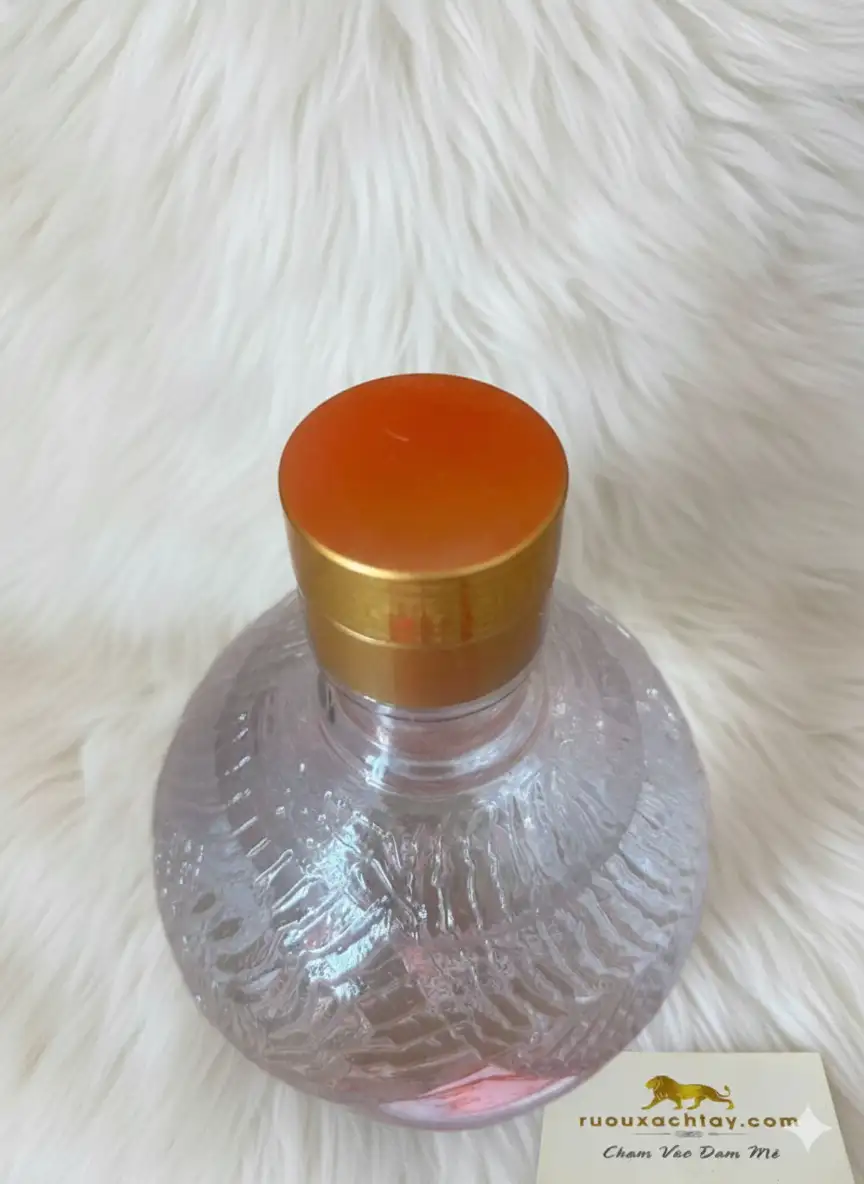 Rượu Ngũ Lương Dịch Nguyên Chất 72% 2 Rượu Ngũ Lương Dịch Nguyên Chất 72% (2)