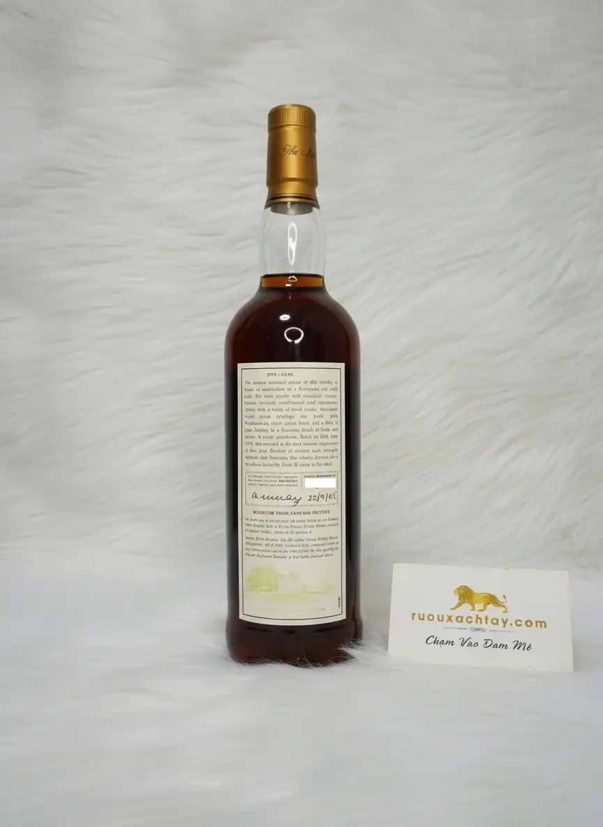 Single Malt Scotch Whisky The Macallan Fine & Rare 1974 3 Single Malt Scotch Whisky The Macallan Fine & Rare 1974 (2)