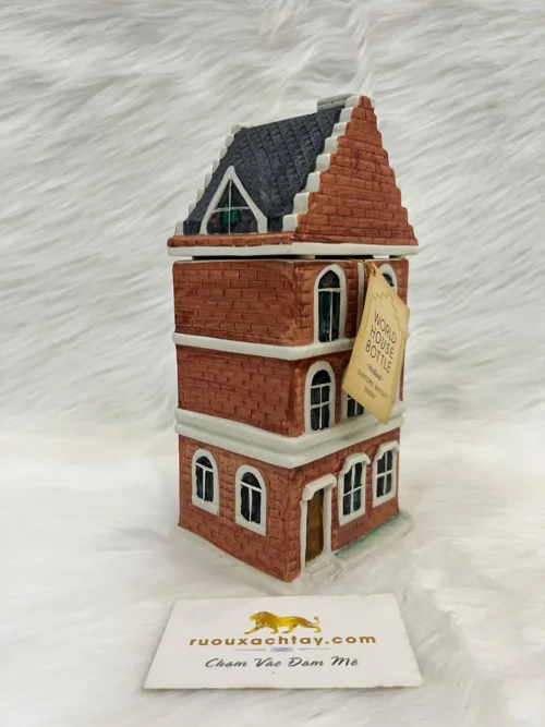 Suntory Hibiki World House Bottle Holland (2)