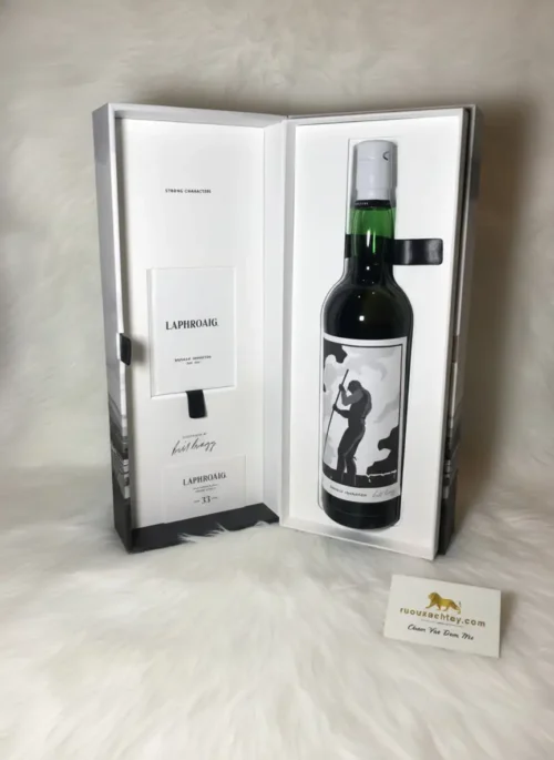 Laphroaig 33 Year Old Strong Characters Chapter 1