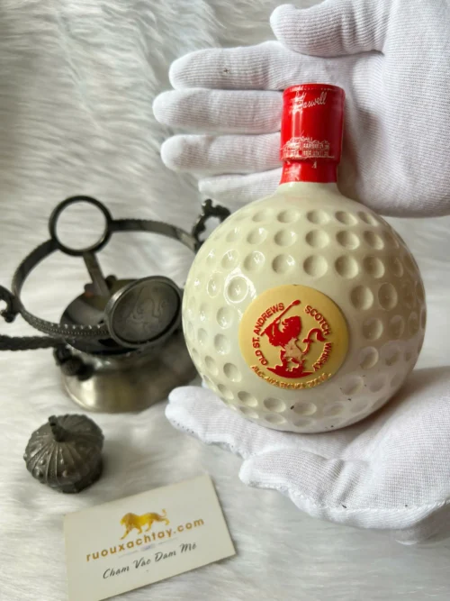 Old St Andrews Blended Scotch Whisky With Golf Base (1)