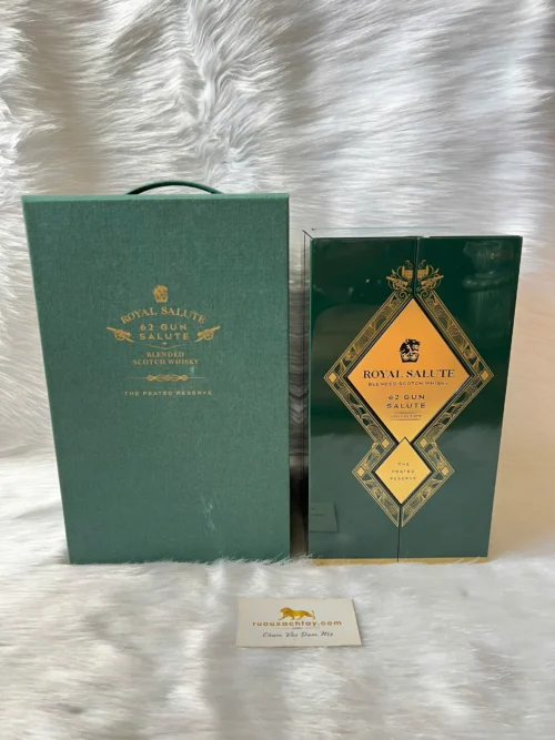 Rượu Chivas Royal Salute 62 Gun Salute Collection - The Peated Reserve (6)