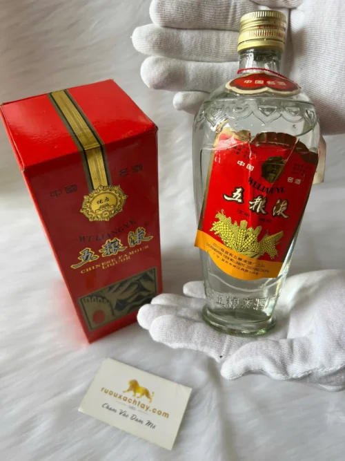 Rượu Ngũ Lương Dịch 1994 39% 500ml Hình Củ Cải (1)