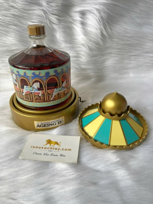 Suntory Whisky Ageing 15 Year Old Carousel Music Box (3)