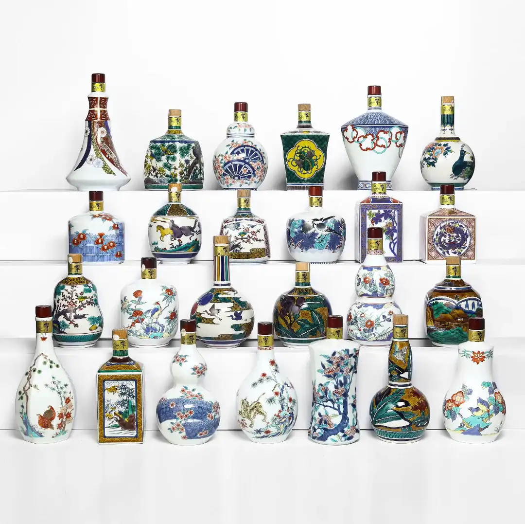 Hibiki 21 Chai Gốm Năm Rồng - Hibiki 21 Years Dragon Kutani Ware 7 Bộ sưu tập Hibiki 21 Chai Gốm