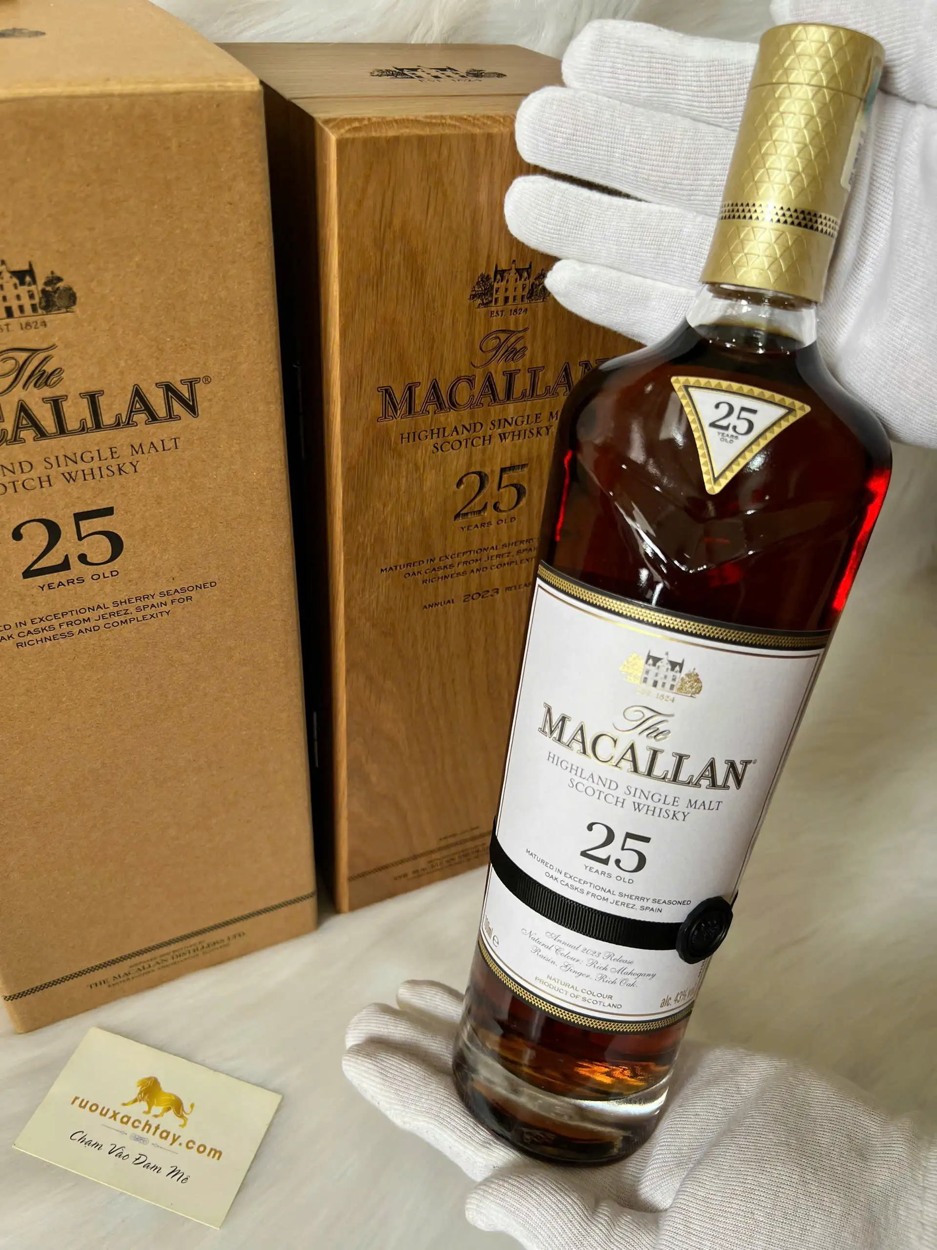 Macallan 25 Years Old Sherry Cask Release 2023 1 Macallan 25 Years Old Sherry Cask Release 2023 (1)