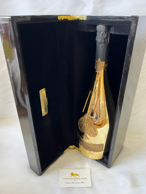 Armand de Brignac Ace of Spades Champagne Brut Gold Magnum 150cl (4)