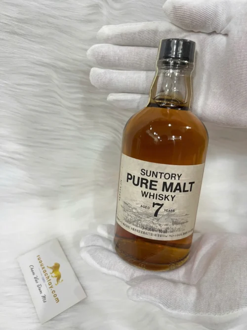Suntory Pure Malt Whisky 7 năm - White Label (1)