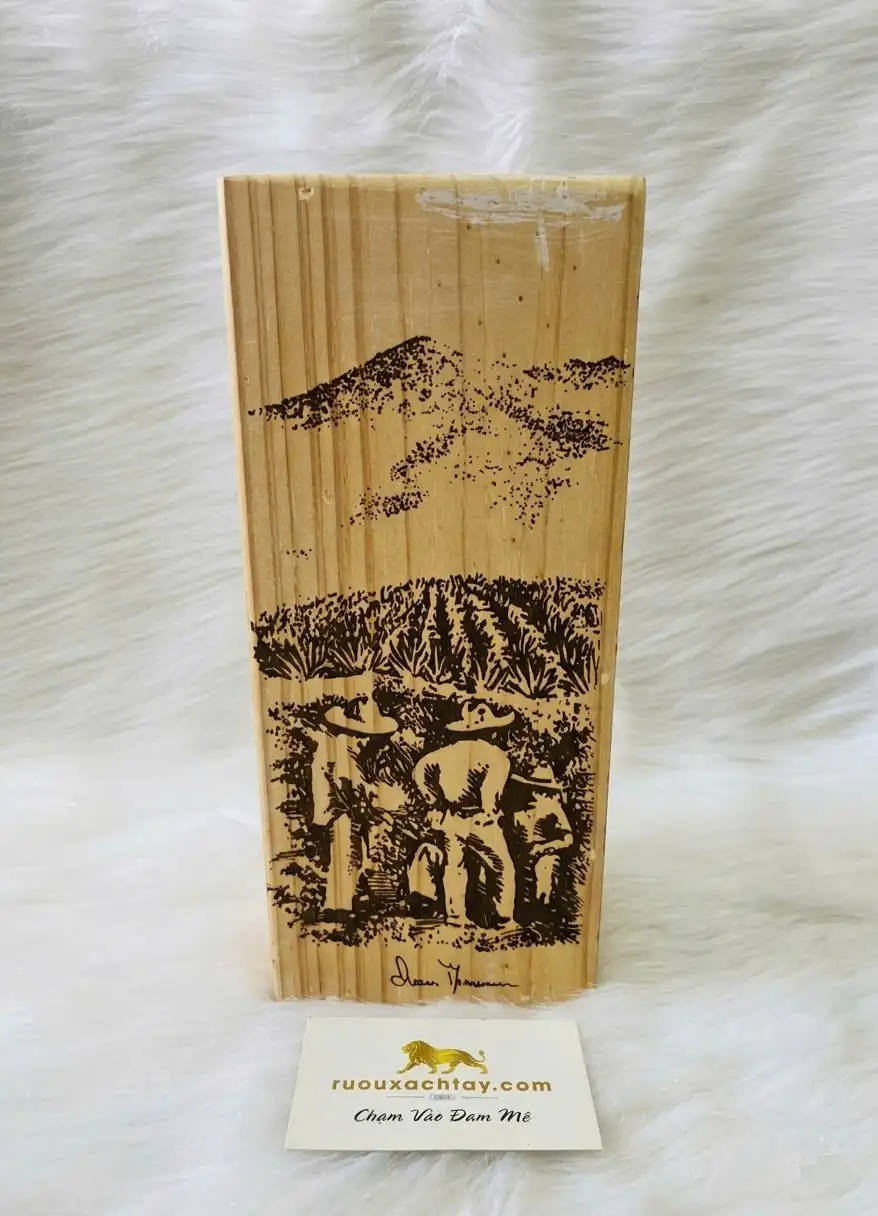 1800 Edicion del Nuevo Milenio Gran Reserva Tequila Anejo Bottled 2000 4 1800 Edicion del Nuevo Milenio Gran Reserva Tequila Anejo Bottled 2000 (4)