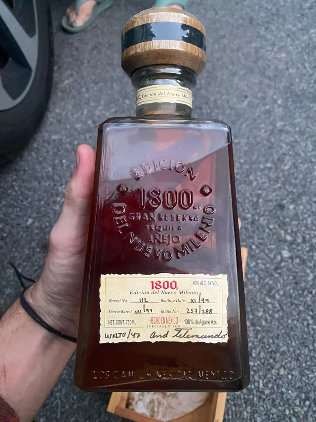 1800 Edicion del Nuevo Milenio Gran Reserva Tequila Anejo Bottled 2000 14 1800 Edicion del Nuevo Milenio Gran Reserva Tequila Anejo Bottled 2000