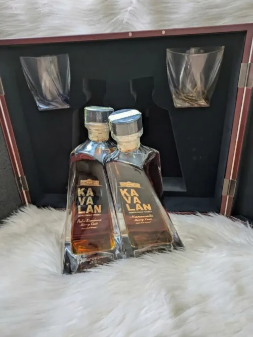 Gift Set Kavalan Solist Pedro Ximénez Sherry Cask & Moscatel Sherry Cask (4)