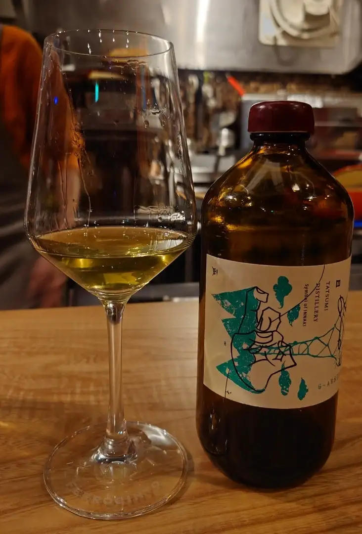 Japanese Craft Gin Tatsumi Distillery Symbal of Innaki Green Absinthe (2)