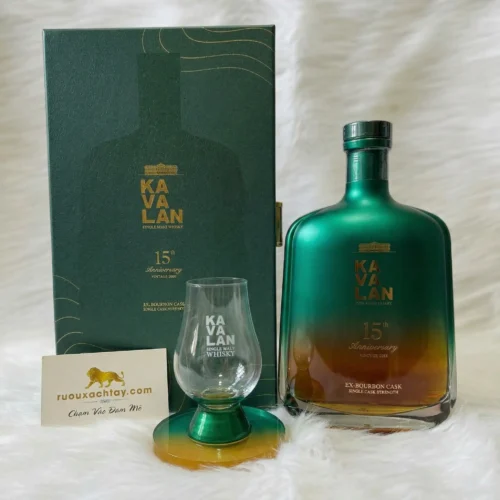 Kavalan 15th Anniversary Ex-Bourbon Cask Single Malt Whisky (2)