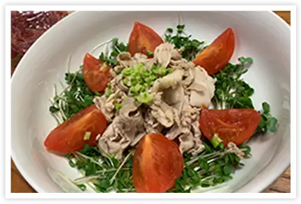 Salat thịt heo lạnh