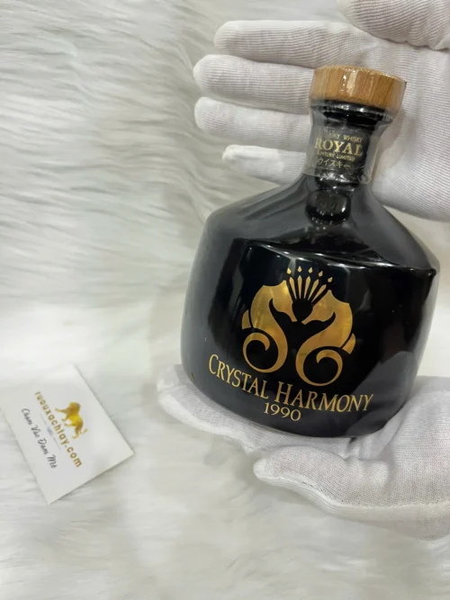 Suntory Whisky Royal - Crystal Harmony 1990 (1)