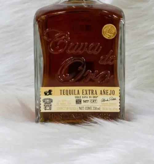 Tequila Cava De Oro Extra Anejo 100% Agave Azul (4)Tequila Cava De Oro Extra Anejo 100% Agave Azul (4)