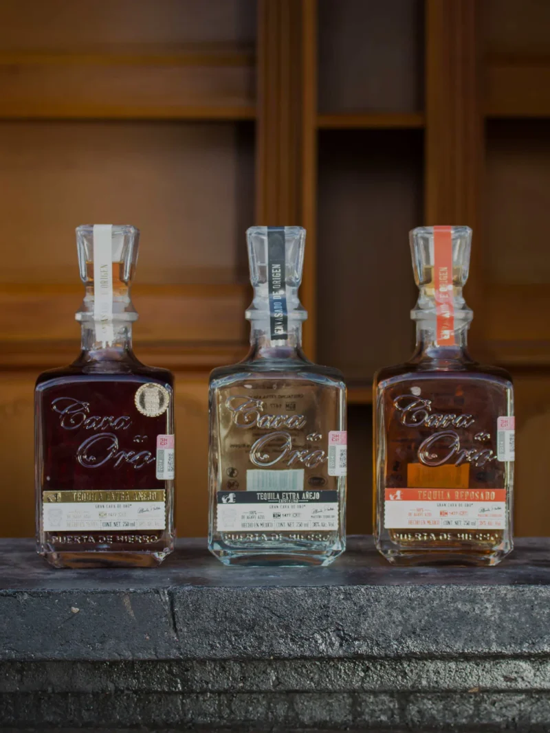 Tequila Cava De Oro Extra Anejo 100% Agave Azul Seri