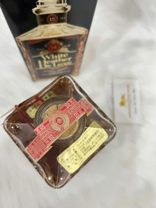White Heather De Luxe 15 Year Old Blended Scotch Whisky (4)