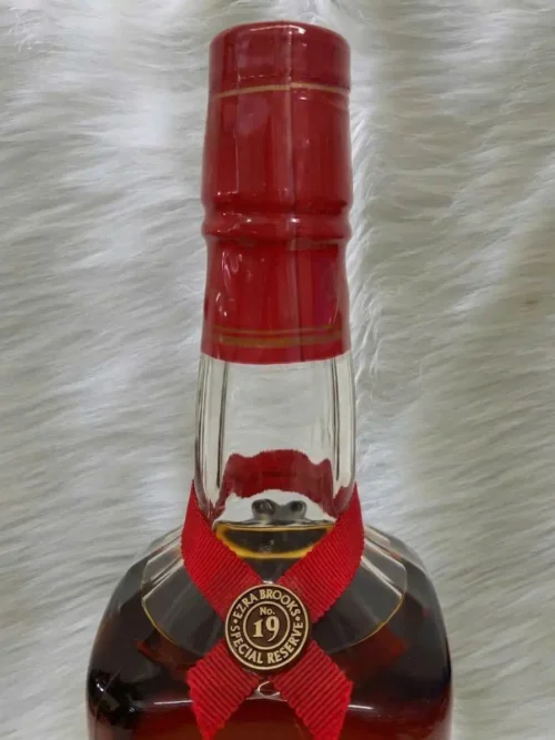 Ezra Brooks No19 Special Reserve Kentucky Straight Bourbon Whiskey (3)