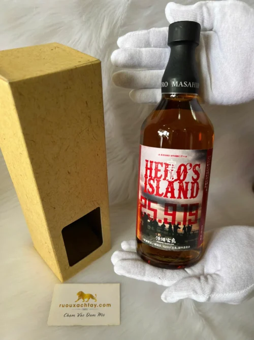 Hero's Island Okinawa Whisky (1)