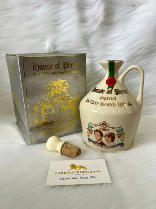 House of Peers Princess Diana Wedding Commemorative Ceramic Bottle (2)