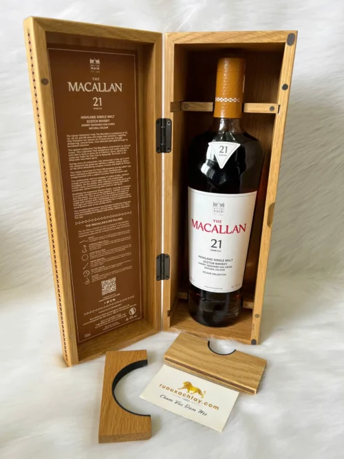 Macallan 21 YO Sherry Seasoned Oak Casks - Colour Collection 7 Macallan 21 YO Sherry Seasoned Oak Casks - Colour Collection (3)