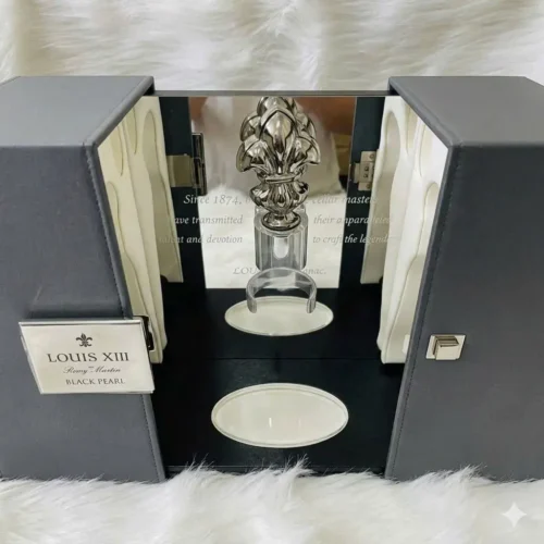 Rượu Cognac Remy Martin Louis XIII Black Pearl (4)