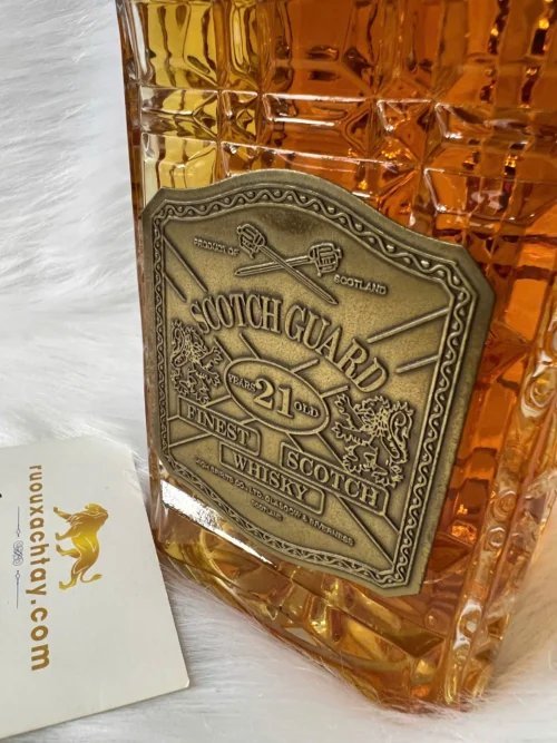 Scotch Guard 21yo Finest Scotch Whisky (3)