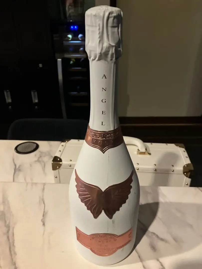 Angel Champagne Brut Rose - White Edition 2 Angel Champagne NV Rosé thuộc bộ sưu tập La Collection Rosé