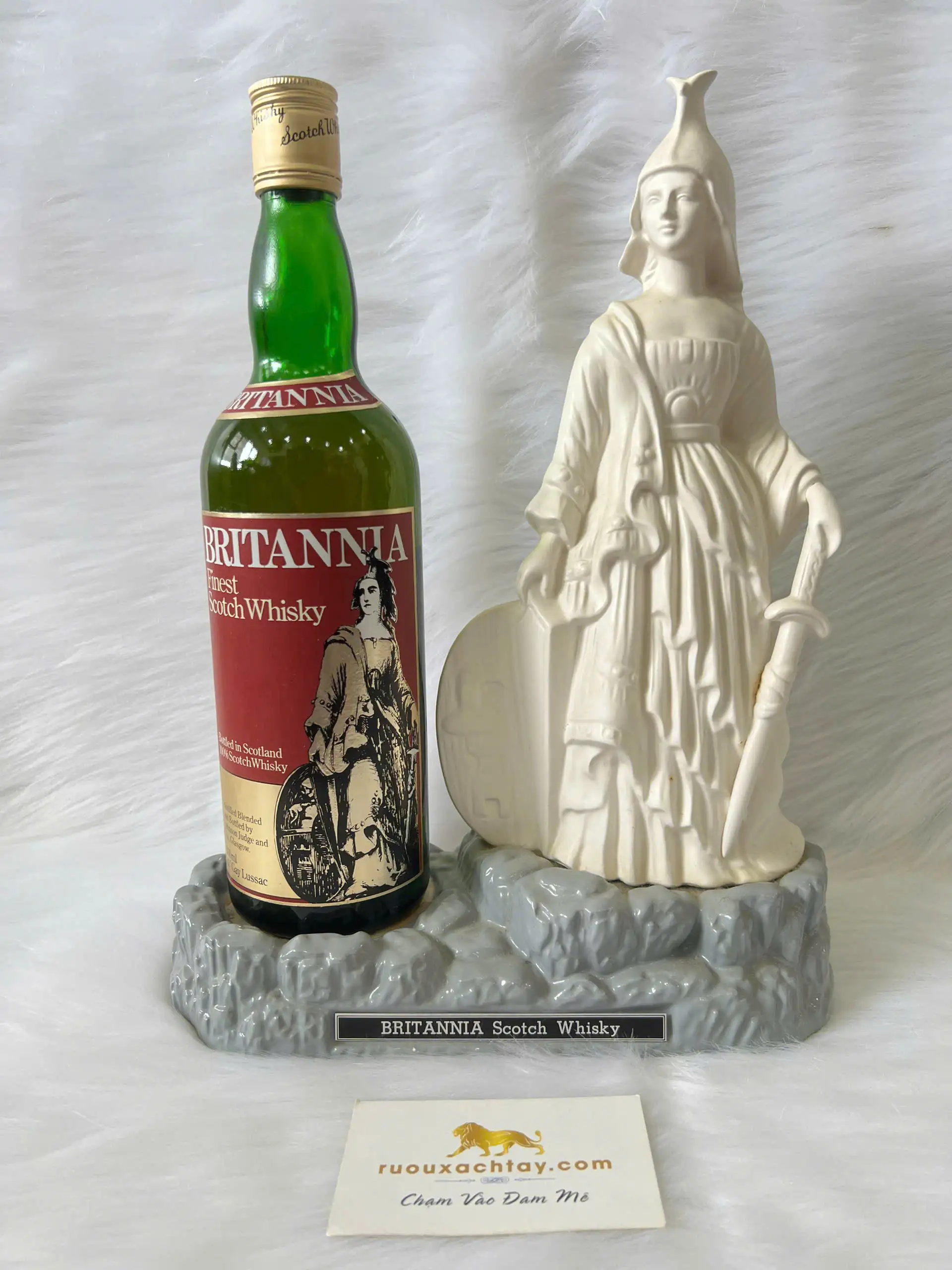 Britannia Finest Scotch Whisky (Exclusive Base) 2 Britannia Finest Scotch Whisky (2)