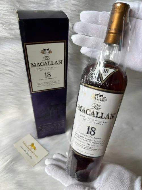 Sunory Whisky Zodiac - Horse 1990 46 Macallan 18 Sherry Oak 1996 (1)