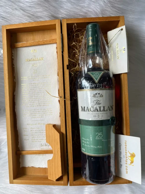 Macallan 25 Fine Oak Triple Cask Matured Release 2011 (5)