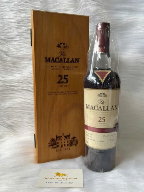 Macallan 25 Sherry Oak Release 2011 7 Macallan 25 Sherry Oak Release 2011 (5)
