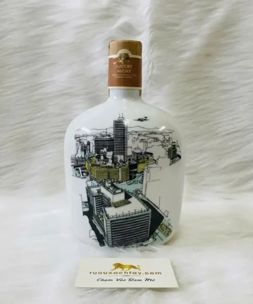 Cửa Hàng Rượu Chivas, 12 Chivas 18, Chivas 21 Xách Tay Uy Tín Tại TP.HCM 42 Suntory Whisky 1977 Hankyu Pottery Bottle (1)