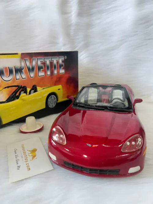 Jim Beam Limited Edition Bottle - 2008 Corvette C6 (2)